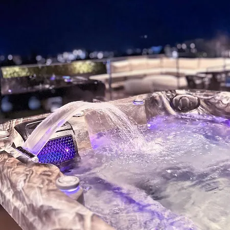 公寓 Malberry Park 102 - Modern With Shared Heated Pool, Sauna, Gym, Jacuzzi *