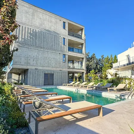Malberry Park 102 - Modern 2 Bedroom With Pool, Gym, Jaccuzi